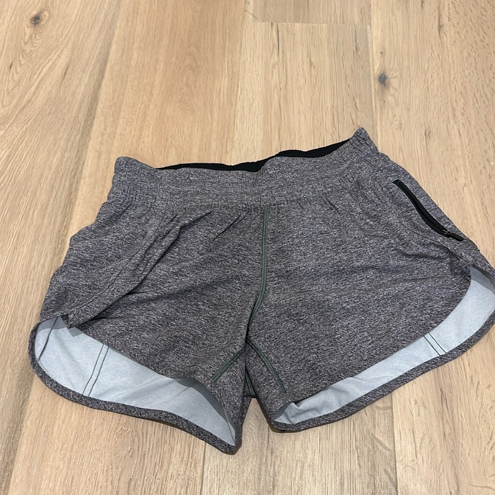 Lululemon 3in running shorts